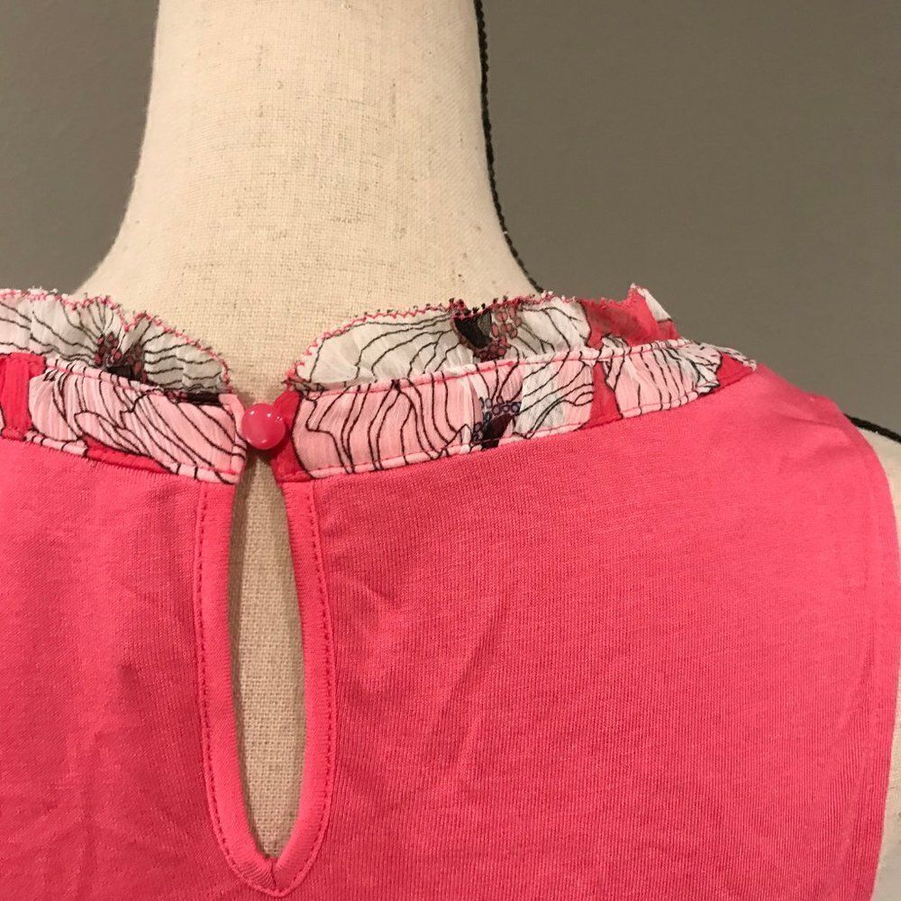 ‎Pink floral sleeveless blouse. - Picture 4 of 8